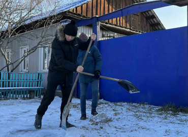 В Тыве активисты организовали мобильные бригады для помощи ветеранам Великой Отечественной войны