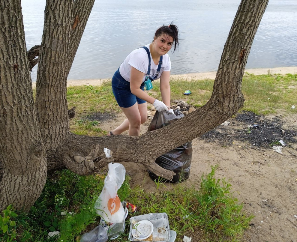 В Нижнем Новгороде эковолонтеры начали оставлять «визитки» на местах, где  прошел субботник | 30.07.2023 | Нижний Новгород - БезФормата