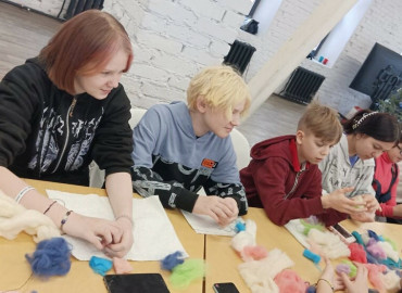 В Нижнем Новгороде волонтеры организовали совместный праздник для слабовидящих детей и детей-сирот