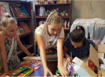 Ростовчане каждый год помогают собираться в школу детям из малообеспеченных семей