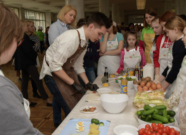 В Москве прошел инклюзивный фестиваль еды для детей и подростков с особенностями развития