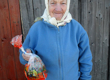23 и 24 апреля в Москве можно подарить пасхальные куличи одиноким старикам