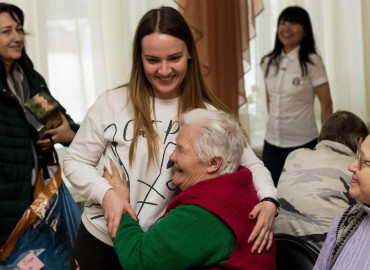 Благотворительный фонд «Старость в радость» поздравит жителей домов престарелых с Днем Победы