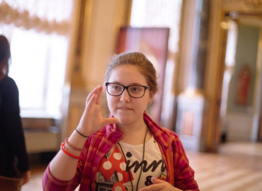 В России появилась он-лайн платформа по изучению жестового языка для детей «Покажу по секрету»