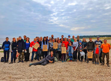 Волонтёры собрали 300 мешков мусора на берегах озера Ильмень и отправились на реку Волхов