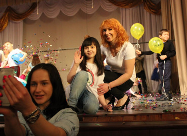 Юные актеры театральной студии «Искорка Фонд» покажут премьерный спектакль на челябинской сцене
