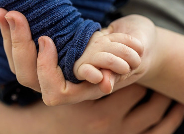 В Курске родители детей с тяжелыми заболеваниями или потерявшие ребенка, могут получить бесплатную психологическую поддержку