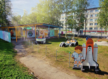 Ноу-хау: в городе Чусовом Пермского края появилась детская площадка, где можно играть и изучать историю освоения космоса