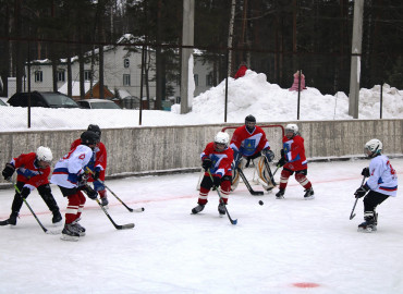 «Мы в хоккее»: в Удмуртии спортивный проект объединил подростков четырех сел
