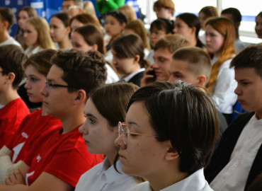 Астраханским школьникам и студентам колледжей рассказали об изменениях климата в регионе