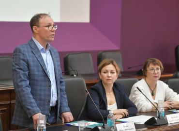 В Омске обсудили взаимодействие социальных служб и медиков в паллиативной сфере