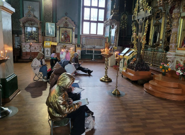 «Храм на кончике кисти»: как в Липецке особенных детей знакомят с православным искусством