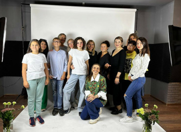 Мастер-класс по макияжу и создание духов: в Москве открыли клуб для мам особенных детей