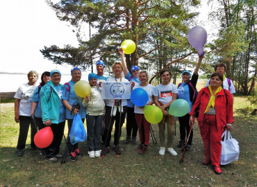 В городе Осташков начинаются бесплатные занятия скандинавской ходьбой для пожилых
