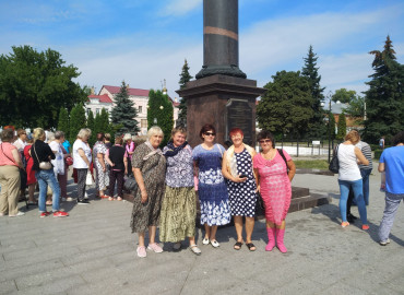 Серебряные волонтеры провели экскурсии по Липецкой области для беженцев Донбасса